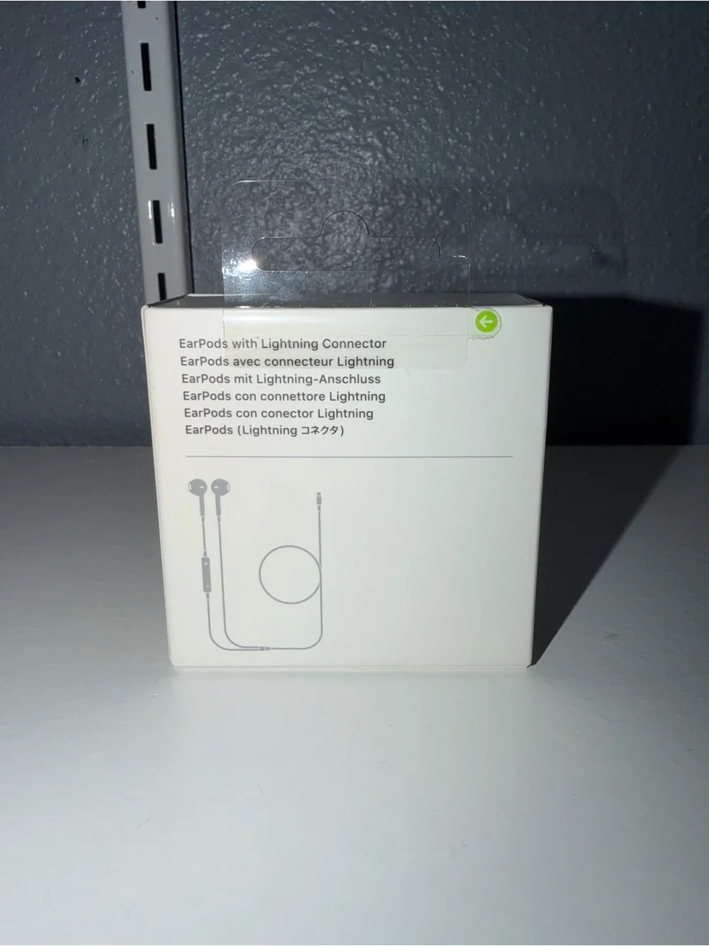 Apple White EarPods Lightning Cable Wired